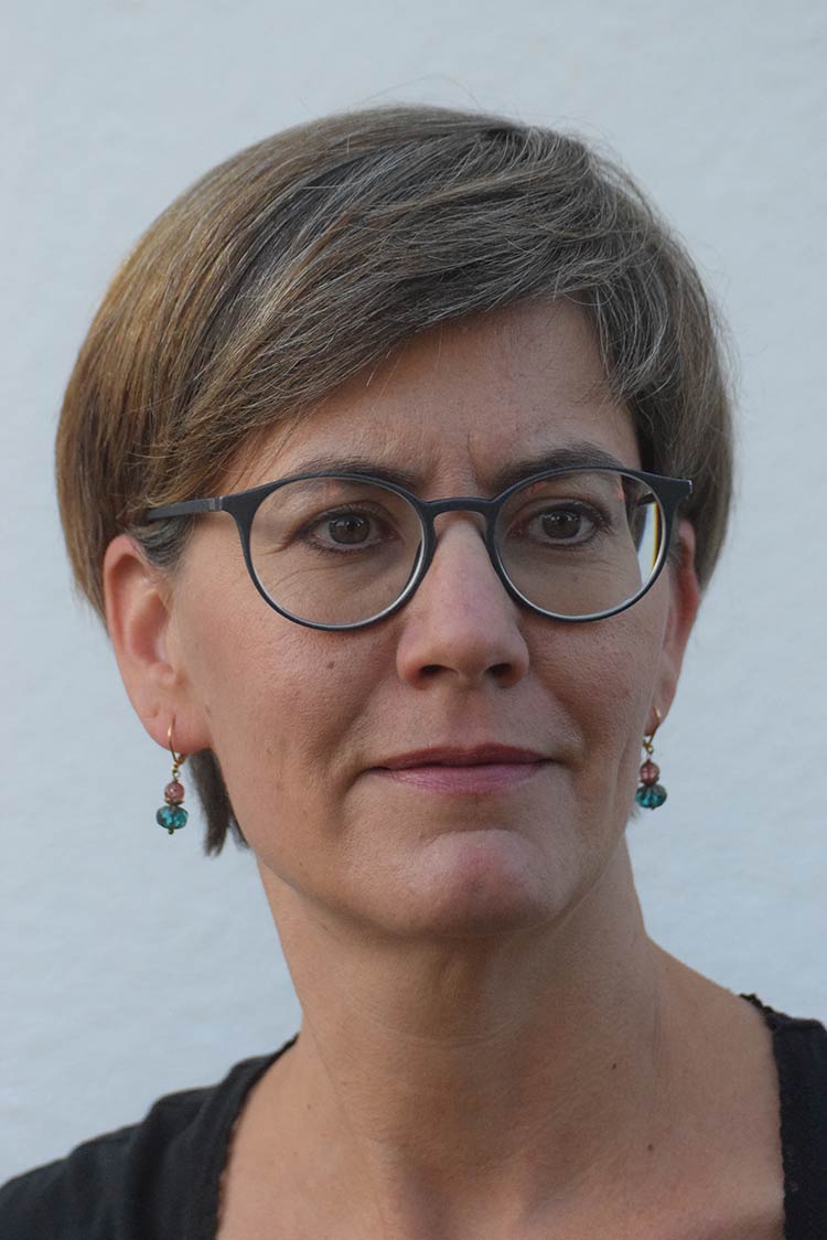 Eva hammer-Bernhard